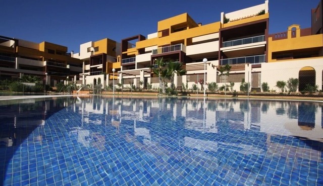 Modern 2 bed-2 bathroom Ground Floor Apartment - Playa Flamenca - Great location