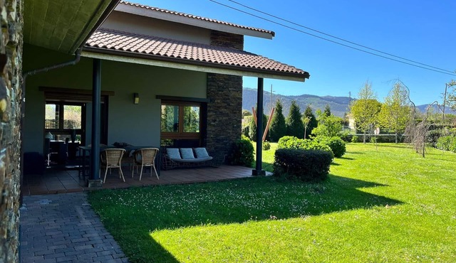 Modern villa with garden in Cudillero