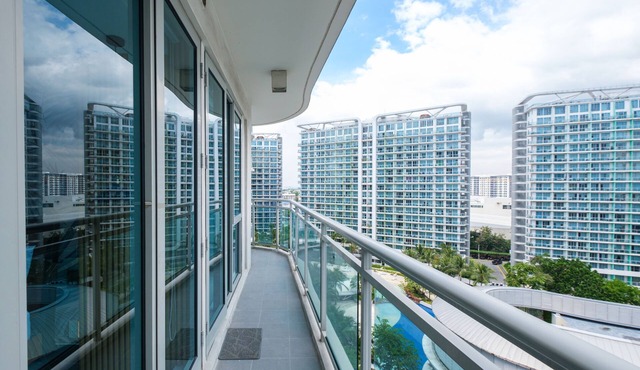 O&O Group - Dreamy 2BR in Azure w Mesmerizing View
