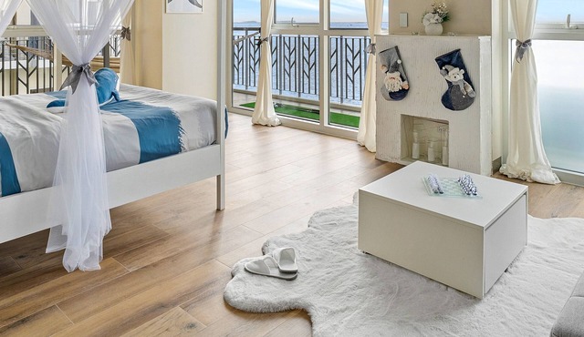 Ocean View- Indulge in ocean views and elegant settings at our attractive urban