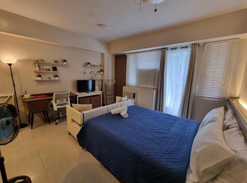 Palm Tree Villas Condominium by Beth
