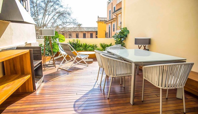 Paramount Townhouse - Three Bedroom Apartment, Sleeps 6