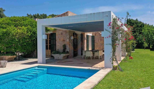 Private retreat with pool near the sea
