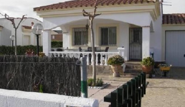 Quiet house, Garden, Huge beach 100m, Fishing (sea, river, boat)/Riomar