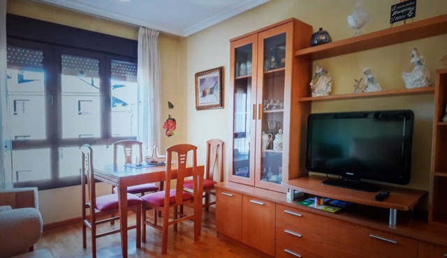 Reunion. Ideal to know and move in Asturias.