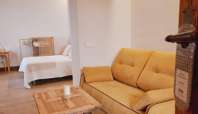 Room 5 - Las Llanas.