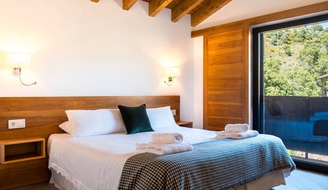 Room 'Galana Con Terraza' with Mountain View, Private Terrace and Wi-Fi