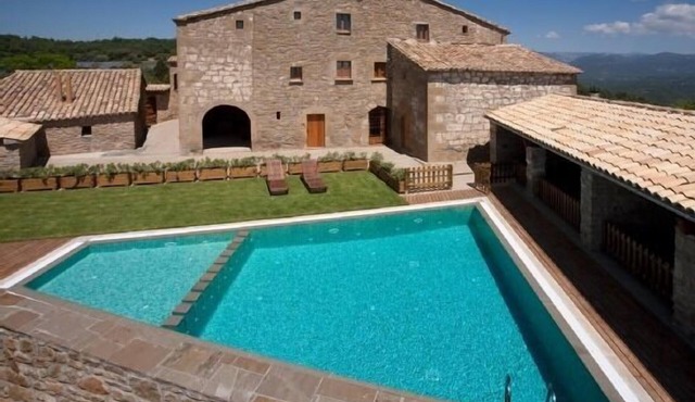 Rural house (real estate) Heretat de Guàrdia for 22 people