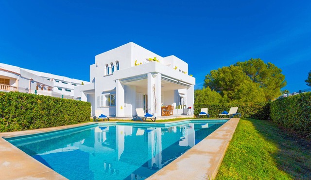 SA CALETA - Villa with private pool in Cala Egos (Santanyi). Free WiFi
