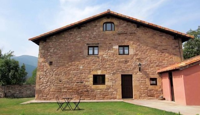 Self catering The Deer House for 10 people