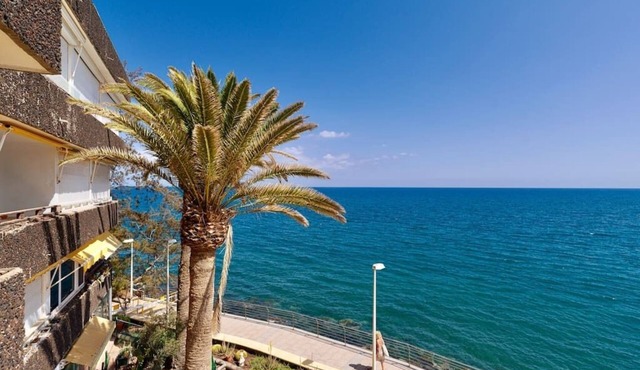 ★ Seaside Studio w/Sunset Views + Fast Wifi ★