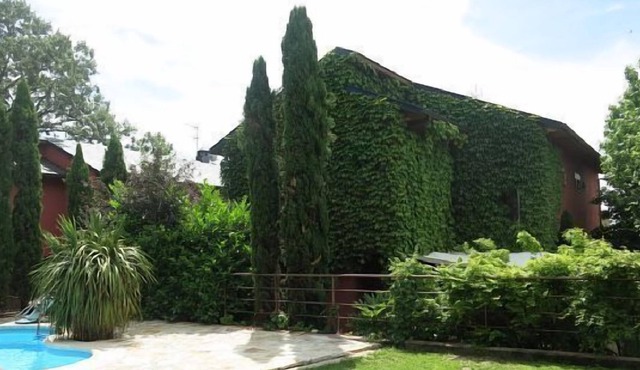 Self catering Chalet Piscina Privada for 9 people