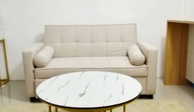 Serene 1-Bedroom Apartment with Pool Access in Lapu-Lapu