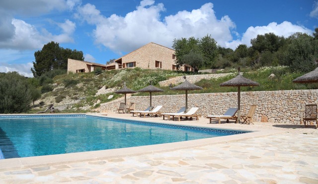 Son Pages - two exclusive houses with sea views, large pool, fully air-conditioned