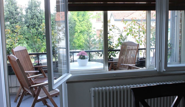 Spacious accommodation within walking distance of the historic center, 25 minutes by train from Venice in Treviso