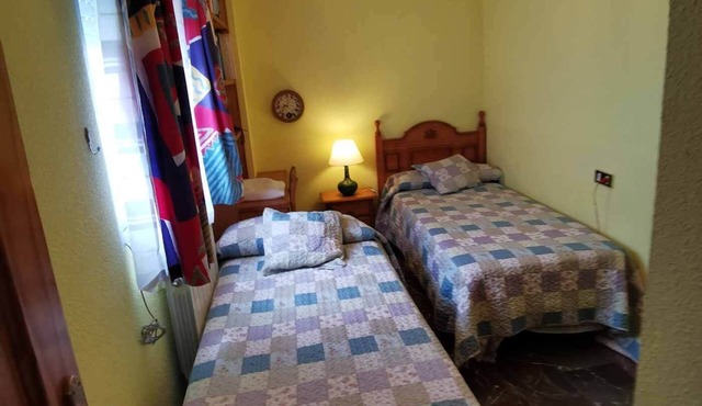 SPACIOUS AND COMFORTABLE HOUSE IN HERITAGE CITY: MURALLAS DE ÁVILA