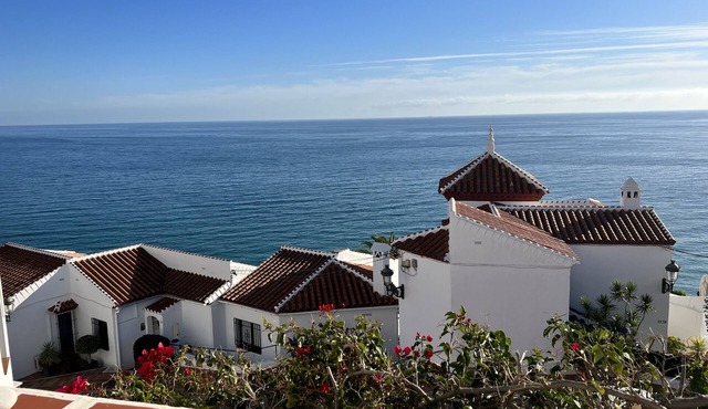 Spectacular panoramic sea view in Nerja. Sun from sunrise to sunset.