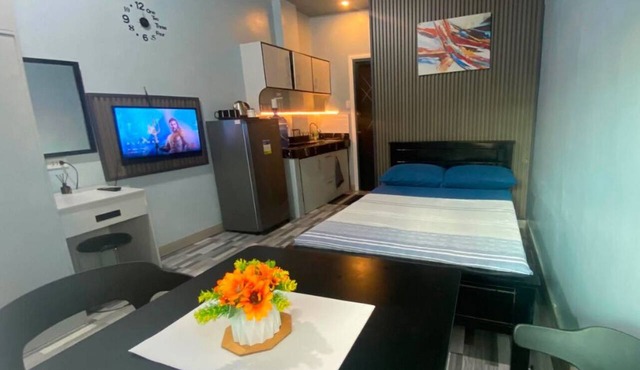 Studio at Amplayo Apartelle – Stylish, Budget-Friendly City Stay