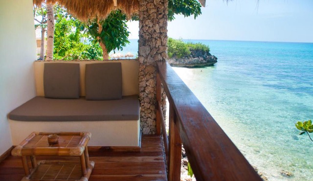 Tepanee Beach Resort