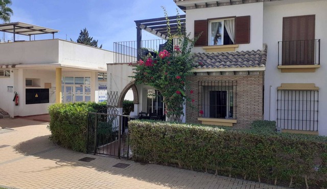 Tranquil Spanish home from home.
