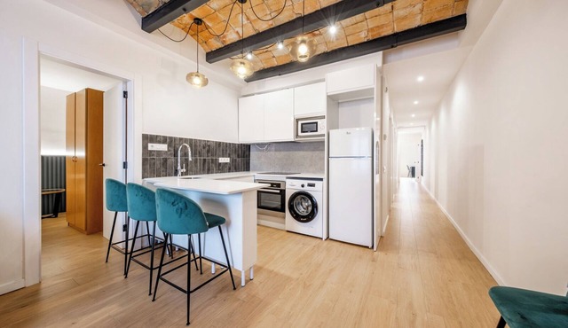 TRAV4-2 · 4h - Four Bedroom Apartment, Sleeps 6