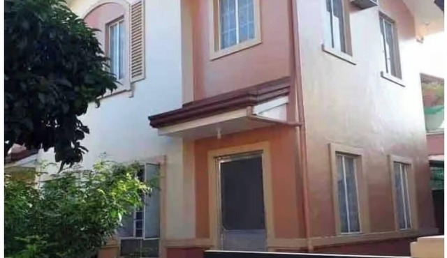 TwoRms,UnliWifi,1AC room 1singleBunk,WholeHouse,Easy access to malls etc.