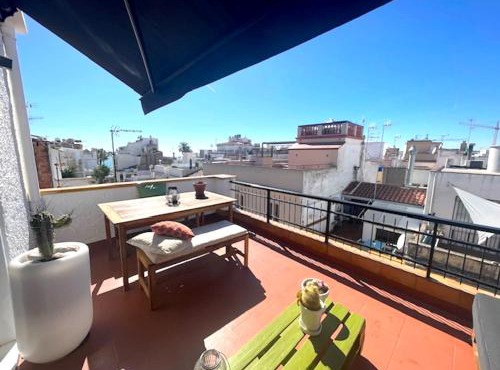 Unique studio Apartment with amazing terrace Sitges centre beach in Sitges