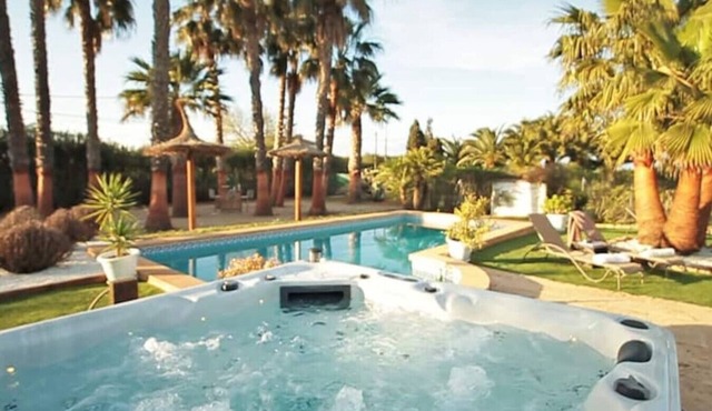 Villa Aladin resort lujo
