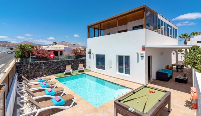 Villa Belgica Lanzarote by Villa Plus