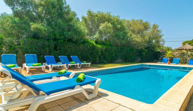 Villa Blanca - Seven Bedroom Villa, Sleeps 12