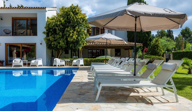 Villa "Can Toni" with Mountain View, Private Pool & Wi-Fi
