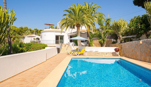 Villa "Casa Delfin" with Pool, Garden & Wi-Fi
