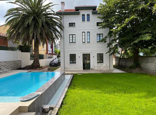 Villa en Salinas junto al Mar
