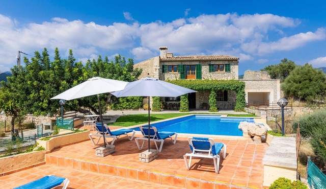Villa 'Gran' with Mountain View, Wi-Fi and Air Conditioning