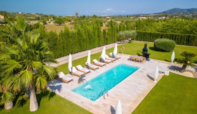 Villa in Mallorca with Event Space & Chill Out