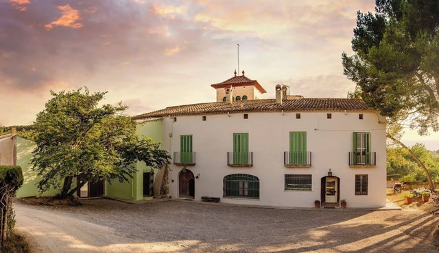 Villa "Masia Can Comas" with Pool, Garden & Wi-Fi