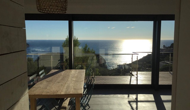 Villa with pool. Exceptional sea view, 500 m from the Aiguablava cove