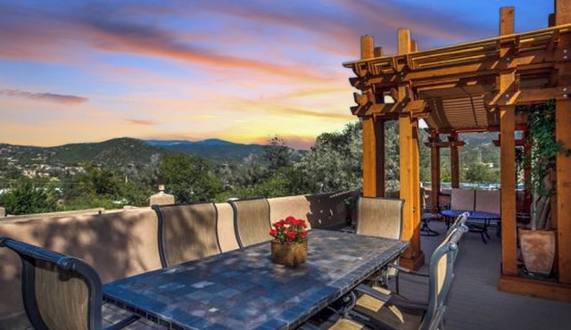 Walk to Canyon Rd | Mountain Views | Great Outdoor Space | 2 Masters