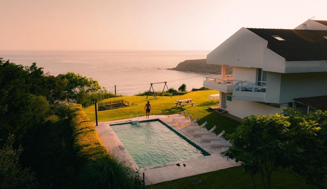 Wishome-Gran casa con jardín y piscina, en Comillas