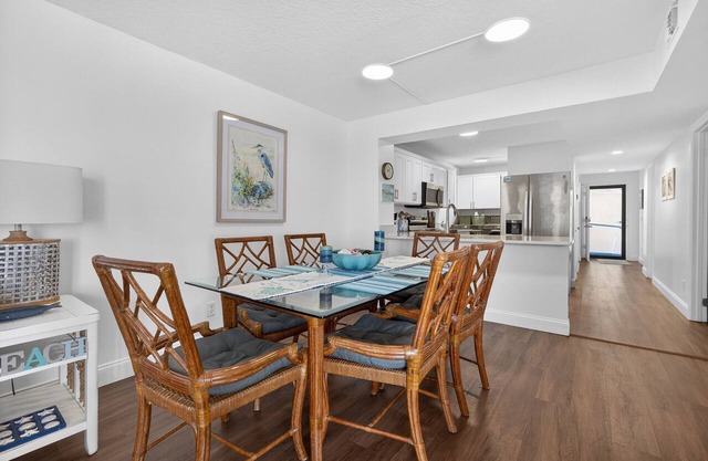 CRC 2208 - Oceanview Condo