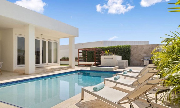 Esmeralda Villa | 250 m² Villa ∙ 6 bedrooms ∙ 12 guests