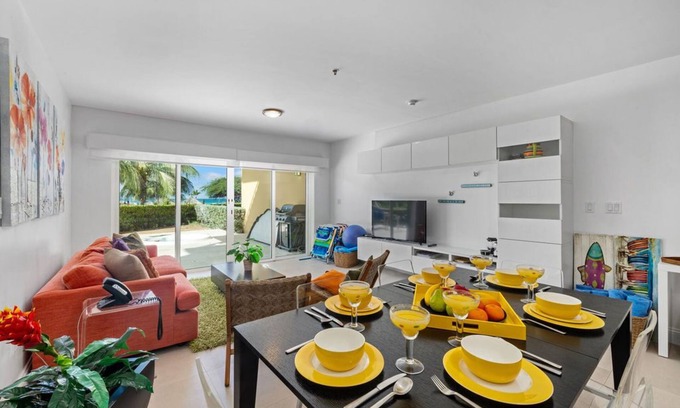 Oranjestad-West Condo | 2BDR ground floor Condo with Terrrace!