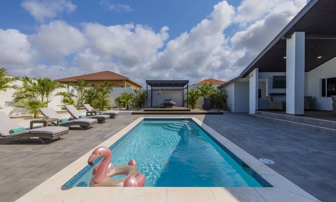 Washington Villa | 300 m² Villa ∙ 3 bedrooms ∙ 6 guests