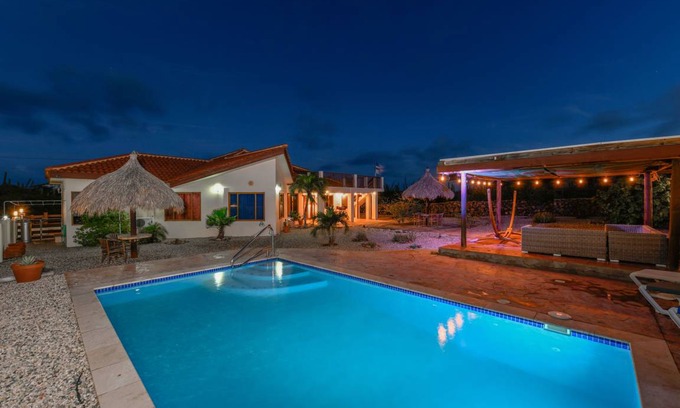 Ayo House | 490 m² House ∙ 4 bedrooms ∙ 6 guests
