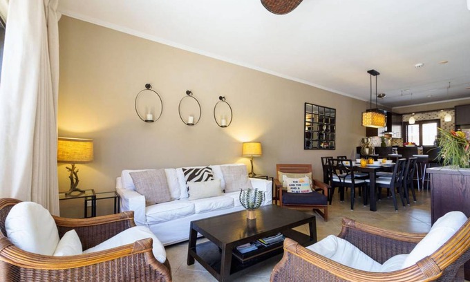 Gold Coast House | 89 m² House ∙ 2 bedrooms ∙ 4 guests