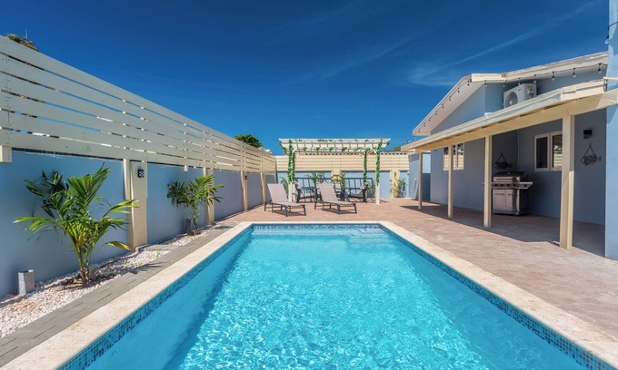 Opal House | Amazing Villa Near to the Beach