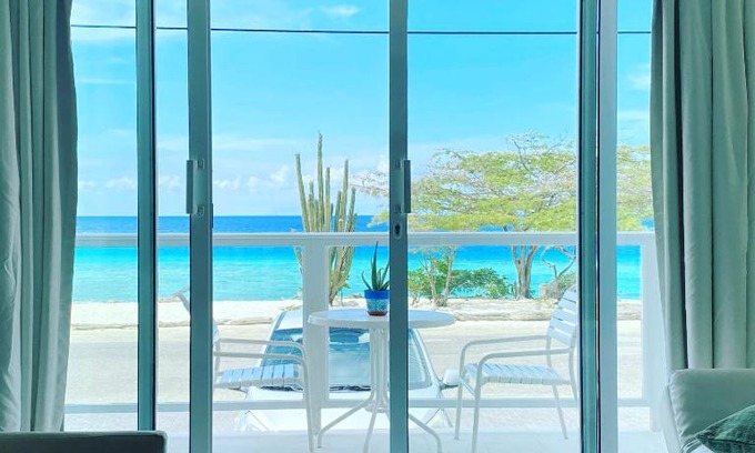 Pos Chiquito Apartment | Beachfront Bella Horizonte 2