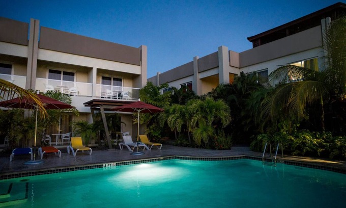 Washington Condo | Dreamy Bedroom in Aruba!