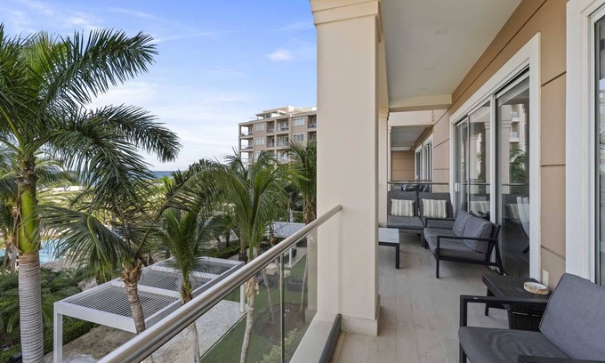 Oranjestad-West Condo | Eagle Beach - Serenity by the Sea 3BR condo - LV301
