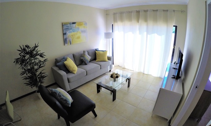 Malmok House | Gold Coast - Beautiful 2 Bedroom/2 Bathroom Town House
